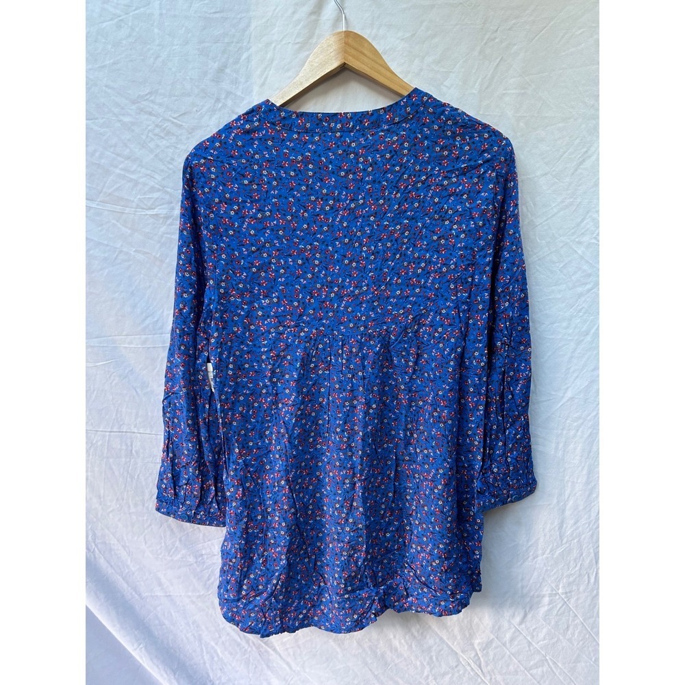beachlunchlounge Collection Gray Floral Print V Neck Button Up Tunic Top Size 1 - Picture 2 of 7